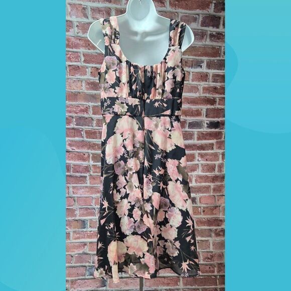 Connected Apparel Floral Sheer Overlay Dress Size 10P Pink Black Sleeveless - Picture 5 of 9